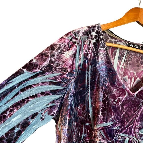 APT. 9 velvet long sleeve tunic. Size 1X - Picture 6 of 10